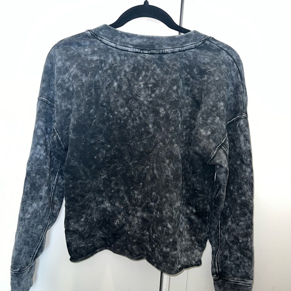 Bobi Crewneck. NEVER WORN. - Picture 3 of 3